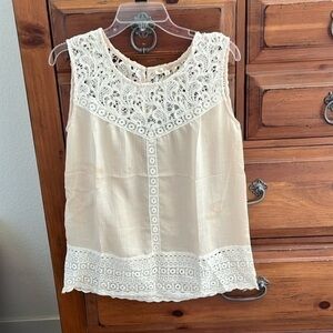 NWT Hem & Thread Women’s Cream Lace Blouse Size Small